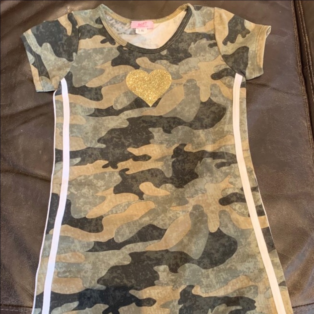 Adorable Sofi camo dress with gold glitter heart